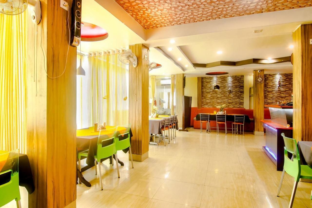 Oyo Dayal Residency Tezpur Екстер'єр фото