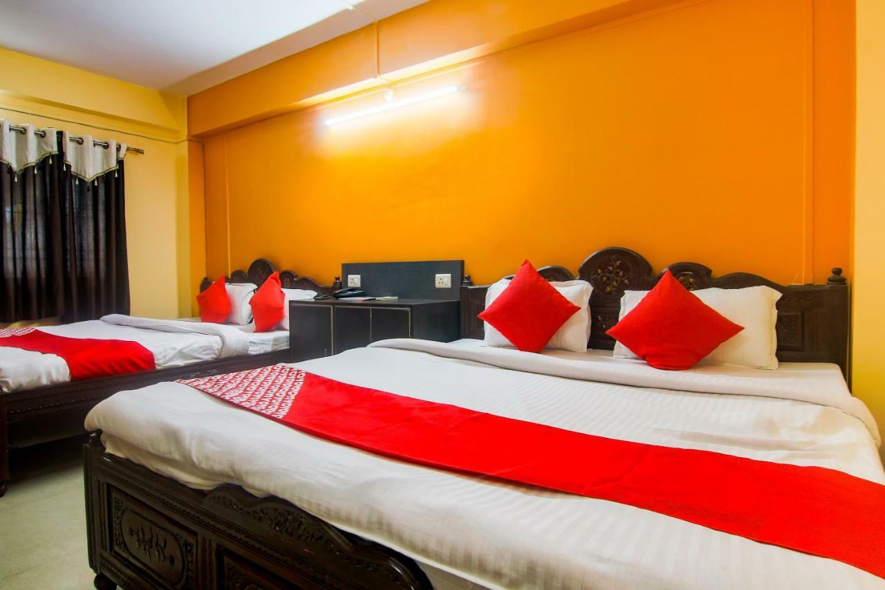 Oyo Dayal Residency Tezpur Екстер'єр фото